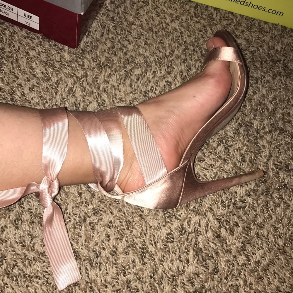 Strap up heels